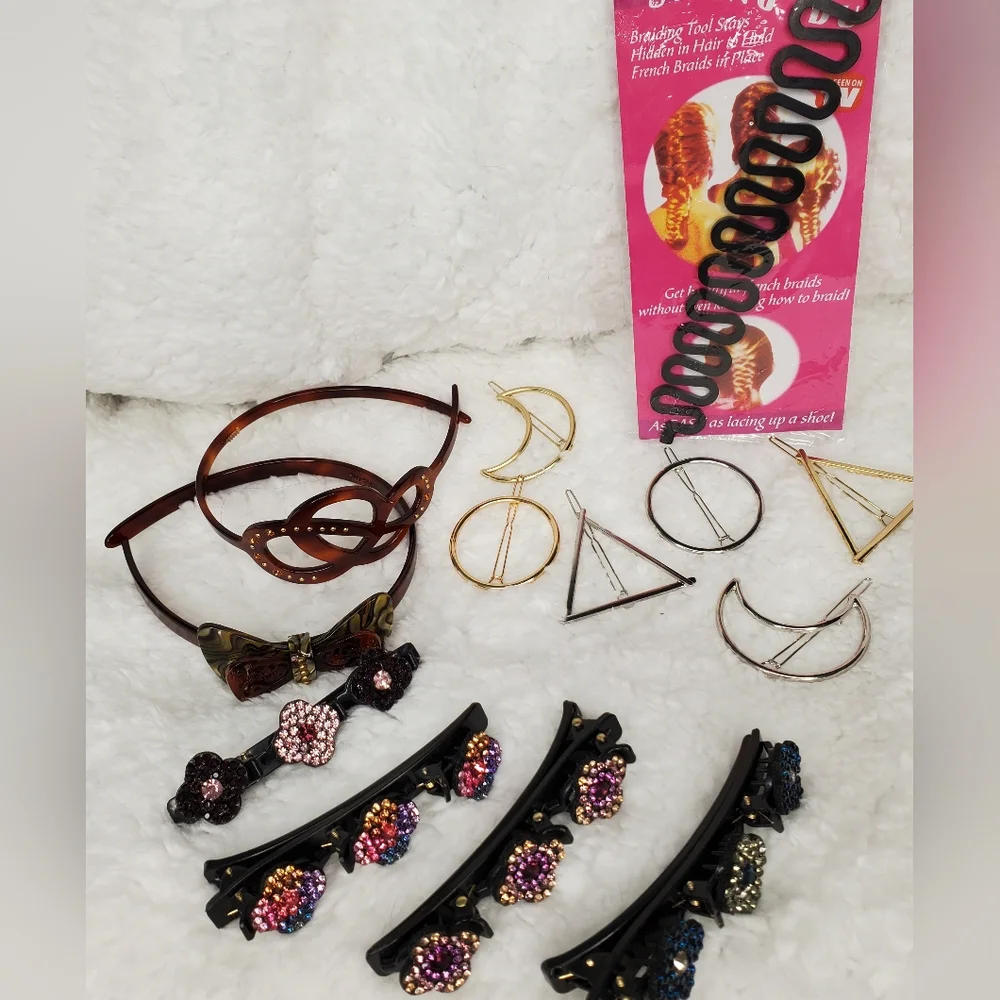 Bundle of 13 Pieces of Hair Accessories